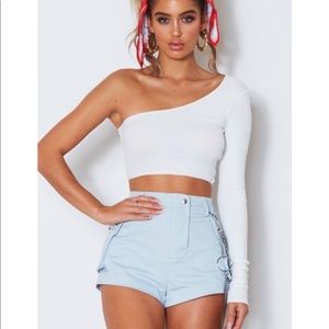 One sleeved crop top